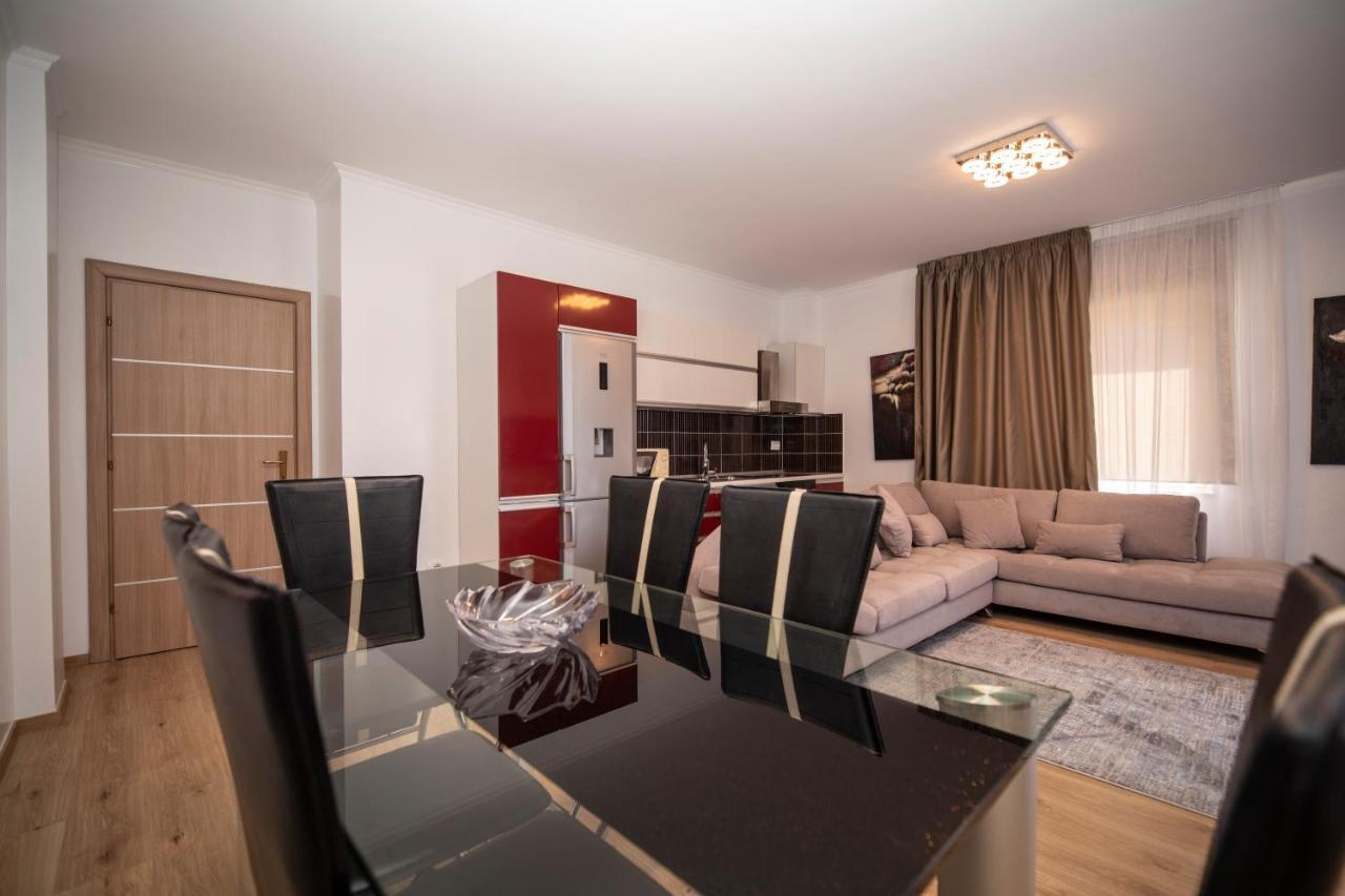 Apartment Golem  Luaran gambar
