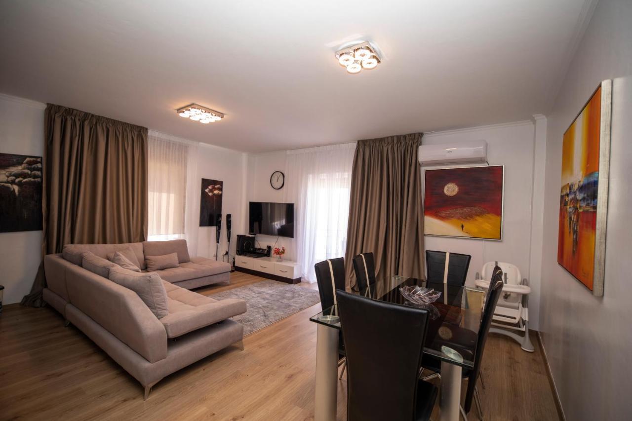 Apartment Golem  Luaran gambar